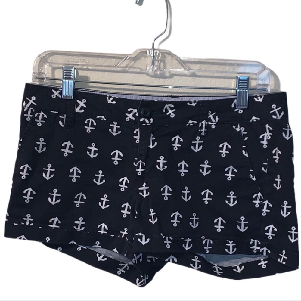 🎃2 for $15!🎃 Blue shorts. SO brand. Size 5.